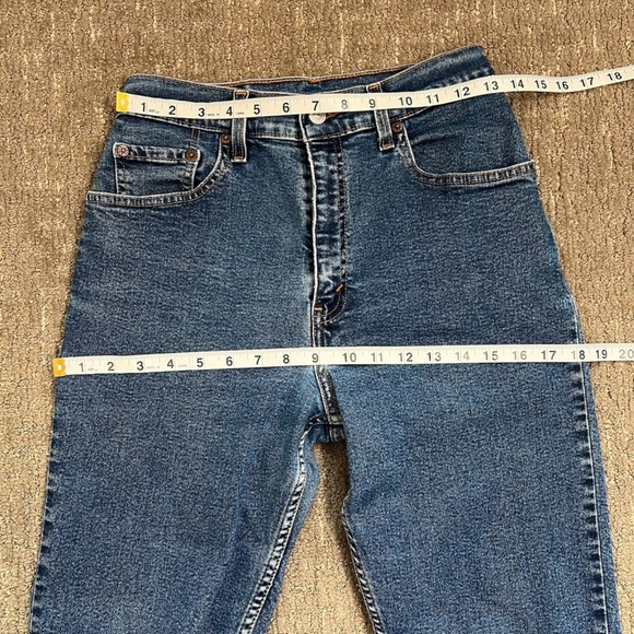 Vintage Levi’s 550 Relaxed Fit Tapered Leg 90’s Jean Medium Wash Size 8 Mis - Picture 3 of 7